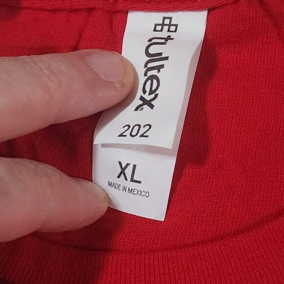 Pro Wrestling Crate Mankind Leatherface Chainsaw Red T-Shirt XL NWOT - Picture 3 of 4